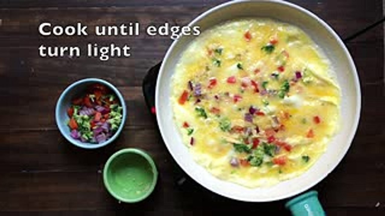 Veggie Stuffed Omelet Recipe Tutorial - www.theitmom.com