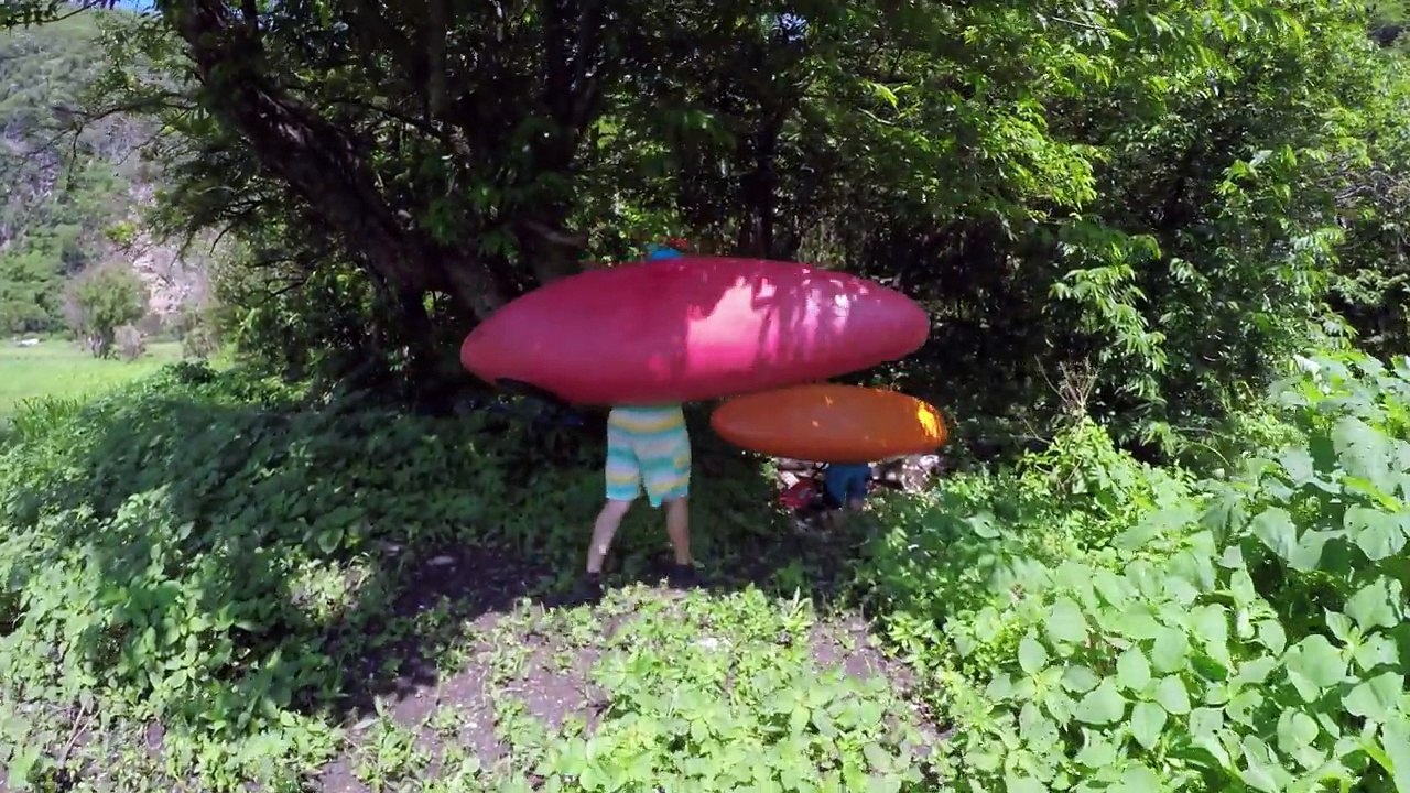 GoPro - Underground Cave Kayaking-Bd7u4V7x1nI