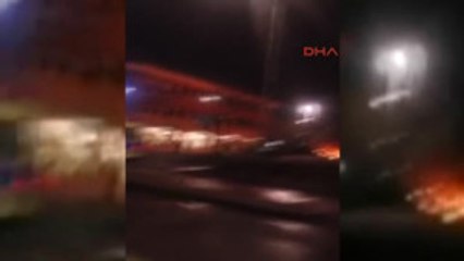Stockholm'de Ayaklanma Göstericiler Araçları Ateşe Verdi