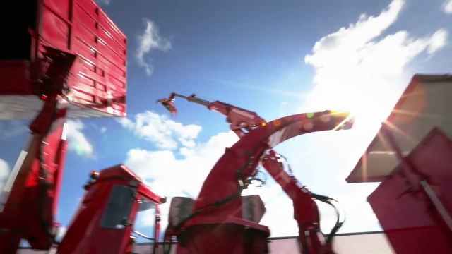 Volvo Trucks - This Volvo FH16 looks like something out of Transformers - 'Welcome to my cab - light-GaHVJwuQvYc