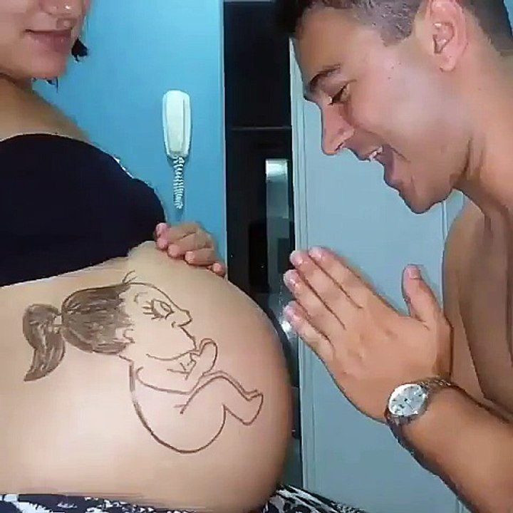 BEST BODY ART ON PREGNENT LADY PLAYING BABY