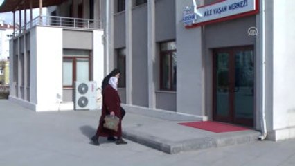 80'inden Sonra Iğne Oyası Öğrendi