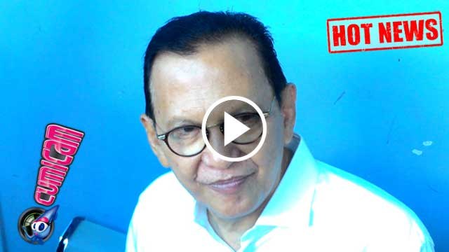 Banjir Setengah Meter, Roy Marten Terobos dengan Celana Pendek - Cumicam 21 Februari 2017