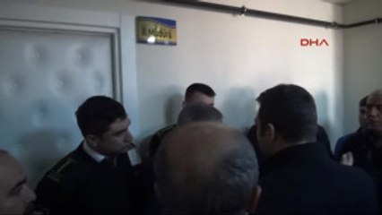 Batman Elektriksiz Kalan Mahalleliler Dedaş Binasını Basmak Istedi