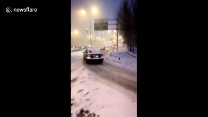 Winter storm buries northwestern Chinese city under snow