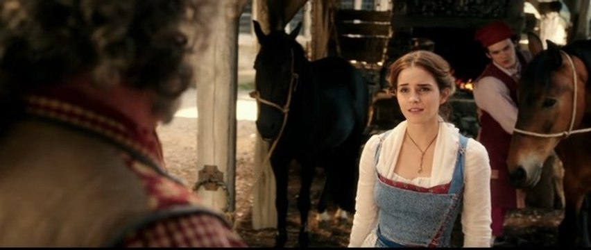 La Bella y la Bestia - Clip 'Bonjour' con Emma Watson