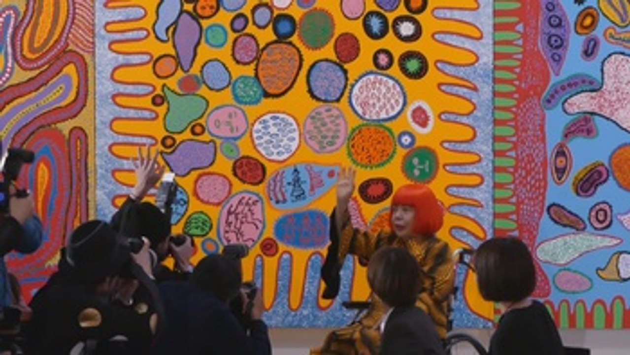 Tokio muestra el "big bang" del psicodélico universo de Yayoi Kusama