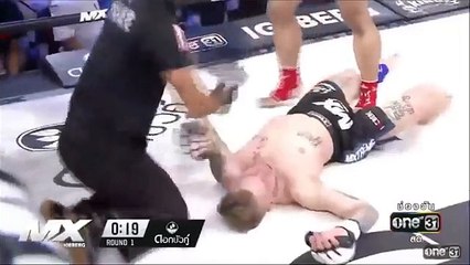 PORTUGUÊS LEVA DOIS KO'S... EM VINTE SEGUNDOS!