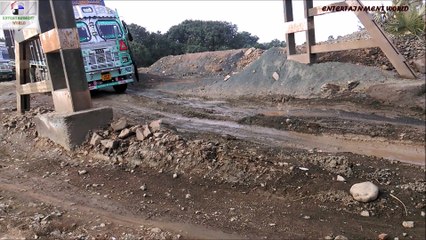 Tata LPT 3118 TC On Kachhi Sadak
