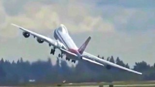 Crazy Strong Winds Make Plane Almost Crash During Takeoff