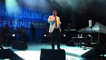 Soner Sarıkabadayı Konser sunum Volkan YÜRÜK