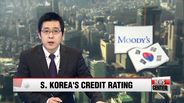 Moody's left Korea's credit rating at Aa2 , citing resiliance against local political turmoil