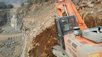 Tata Hitachi Excavator Works At Mines
