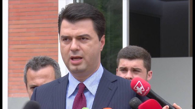 RAMA FTON BASHEN TE TAKOHEN TE HENEN E 6 QERSHORIT NE PALLATIN E KONGRESEVE LAJM mpg