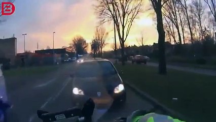 Un voleur prend tous les risques en scooter pour échapper à la police !