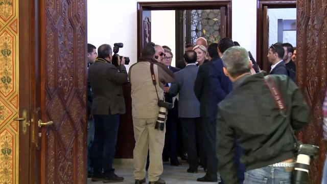 Le Pen sparks Lebanon controversy by refusing to wear veil
