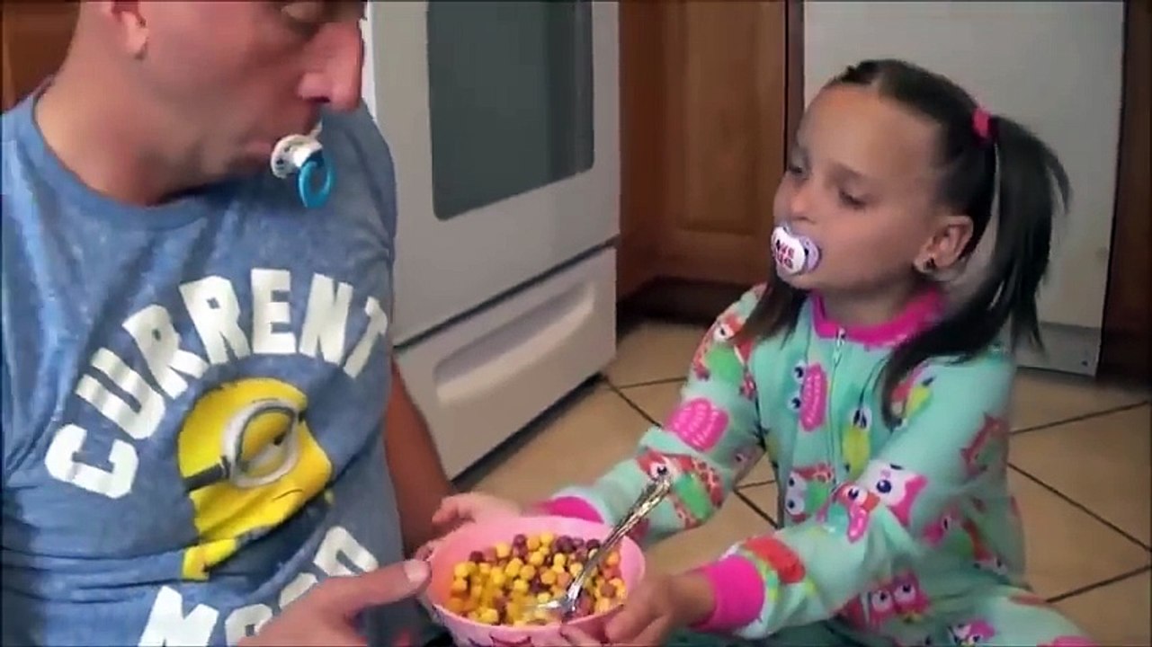 Crying baby Bad Baby Victoria Vacuum Attacks Annabelle & Crybaby Daddy Toy Freaks Family