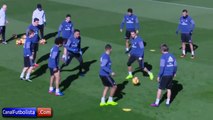 Caño de Casemiro a Cristiano Ronaldo en el entrenamiento del Madrid • 2017