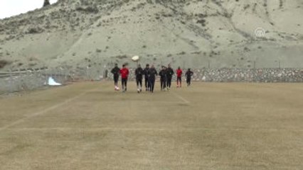 Evkur Yeni Malatyasporlu Futbolcular, Şampiyonluk Istiyor