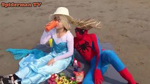 El Hombre araña vs deadpool Multa de rescate de Congelados Elsa Veneno Anna Divertido Superhéroes en la vida real