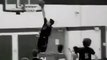 Watch 8th-Grader Trashaun Willis Born With Only One Arm DUNK In-Game!