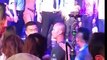 Ca sĩ Tuấn Hưng bị ném ly khi hát tại Bar ở Nha Trang
