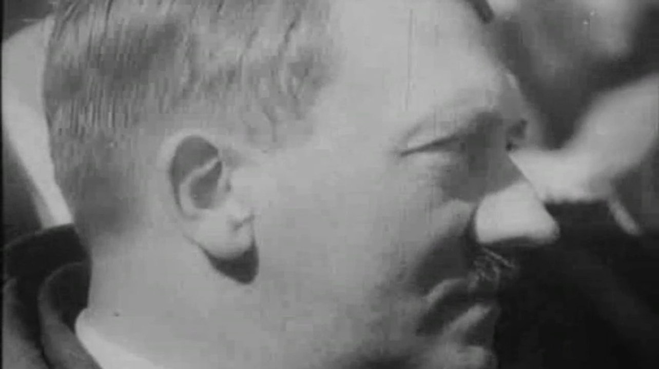 2e Guerre Mondiale - La vie d'Hitler #1