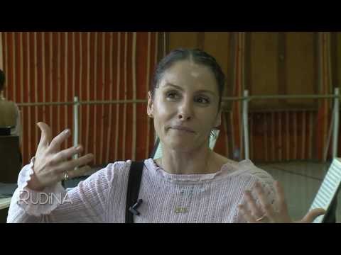 Rudina - Enada Hoxha, trashegimtarja artistike e Agron Aliajt! (04 nentor 2016)