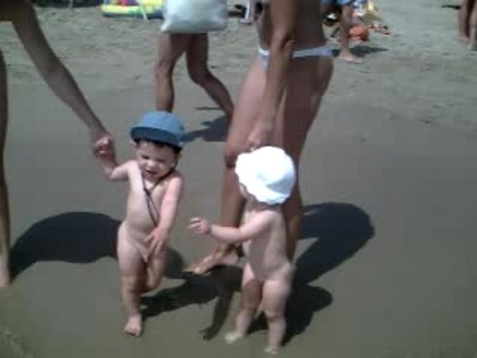 Los peques primera vez playa 22jul.