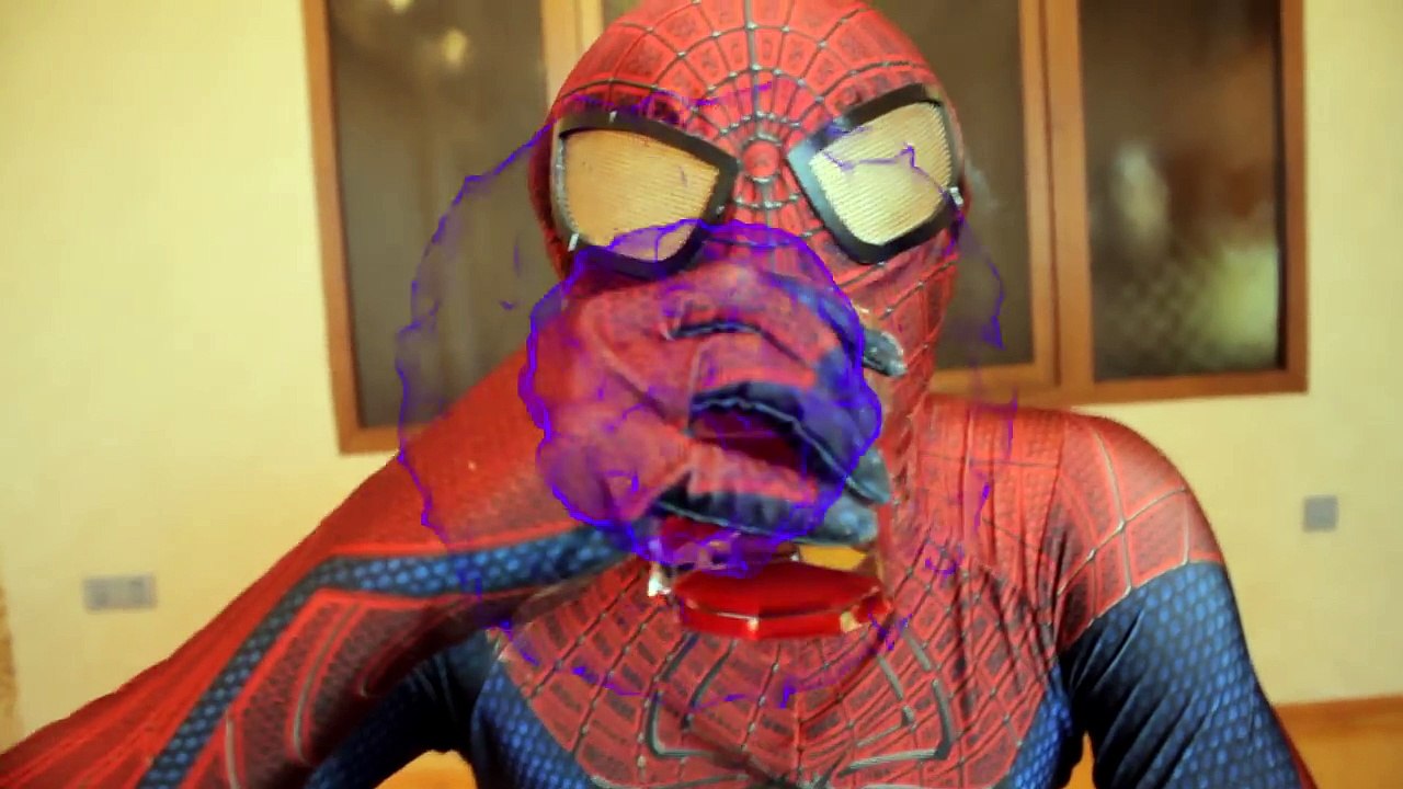 Spiderman vs Joker POOL PARTY! w/ Frozen Elsa, SpiderElsa, Pink Spidergirl, Hulk & Mermaid