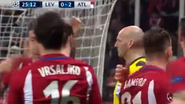 ‫مباراة مجنونة -اهداف مباراة بايرن ليفركوزن واتليتكو مدريد 2-4 تعليق محمد بركات- دوري ابطال اوروبا HD‬ -