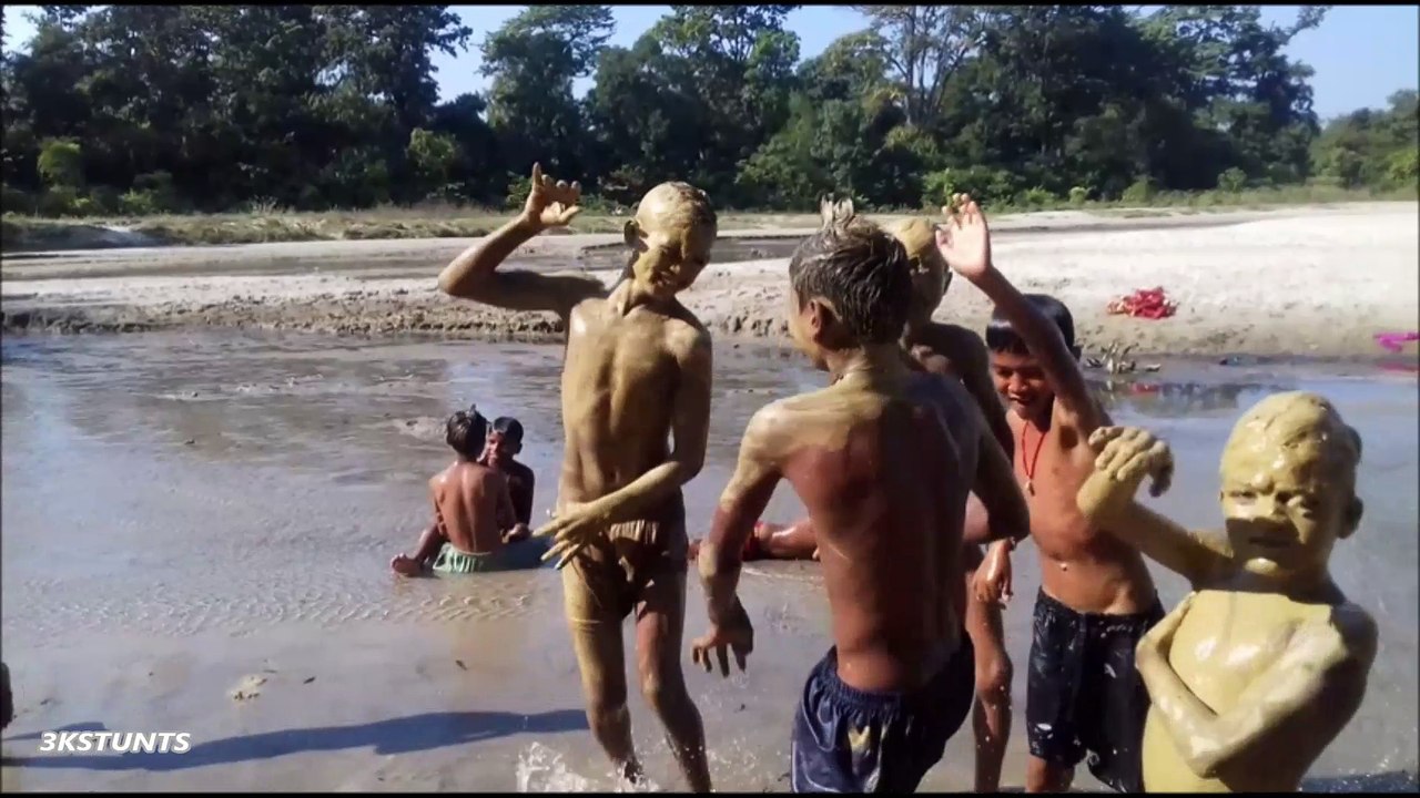 Amazing actions and stunts in sand | So cute | Nice one | Nice moments | Must watch | HD