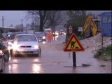 Përmbytje e bllokim rrugësh, moti i keq godet në jug dhe veri - Top Channel Albania - News - Lajme