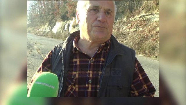 Rruga e dëmtuar Mat-Rrëshen - Top Channel Albania - News - Lajme