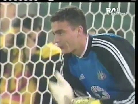 25.11.1999 - 1999-2000 UEFA Cup 3rd Round 1st Leg AS Roma 1-0 Newcastle United