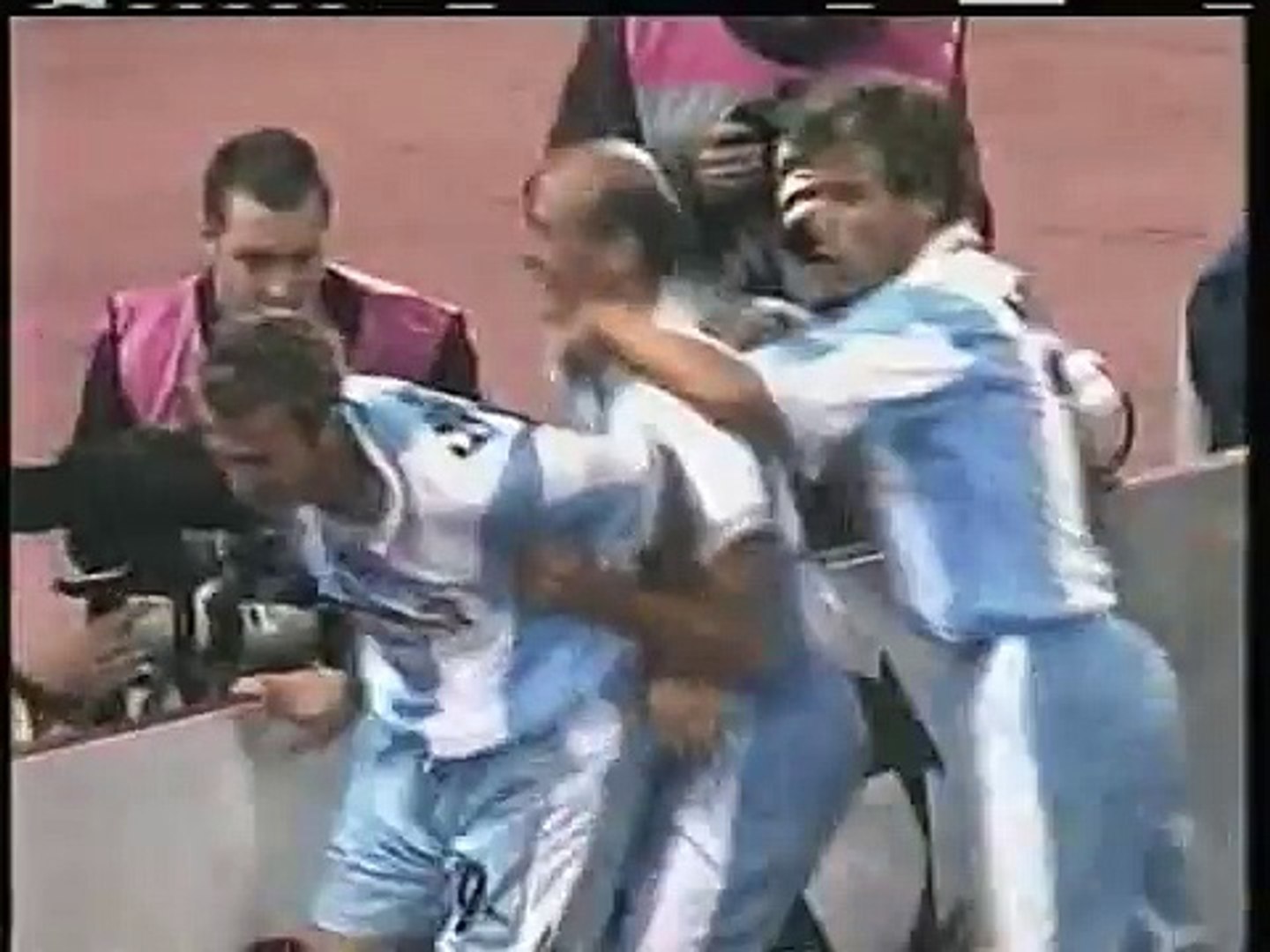 Gazzetta Dello Sport 26 Octobre 2000 : Lazio-Shakhtar Donetsk 5-1 + Reggina