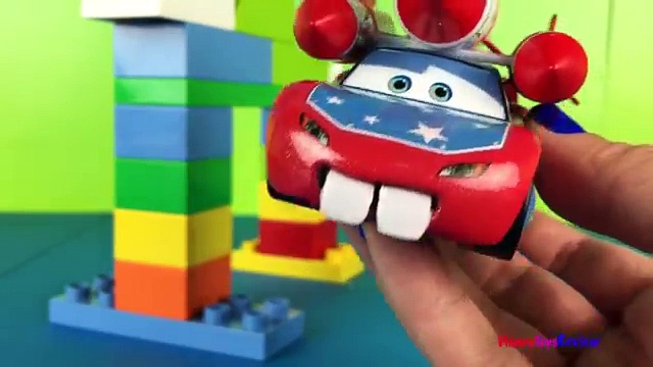 Disney CARS Rayo McQueen Episodio 5, de 7 de Rayo Macuin Matador con Plastilina Play Dieca