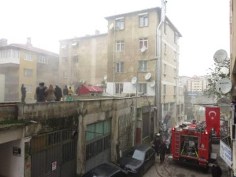 İtfaiye Alevlerin Arasından Çıkardı