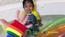 Ryan Pops Water Balloons FINGER FAMILY Color Song Bathtub Fun Nursery Rhymes Learning for