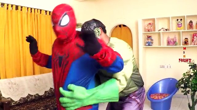 Фильм Про Супергероев В Реальной Жизни | Халк Ест Банан | Человек-Паук Смешные Приколы | Шутки Джокера