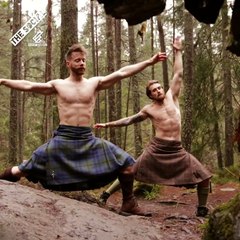 Buzz : Cette vidéo de yoga en kilt fait un carton (on comprend pourquoi) !