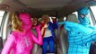 El Increíble Azul de spiderman coche de la danza con el escuadrón suicida harley quinn y wonderwoman rosa