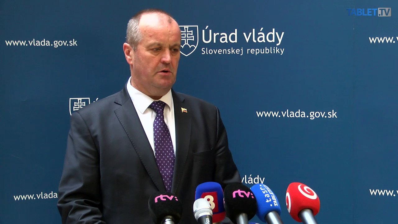 ZÁZNAM: Dobrovoľná vojenská príprava sa zatraktívni, príspevok za výcvik sa zvýši