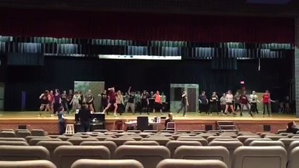 NOHS legally blonde bend and snap choreography