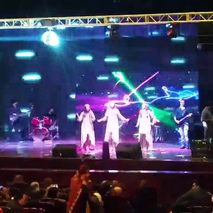 sone di taveetari by Manwa sisters/Awards show Islamabad