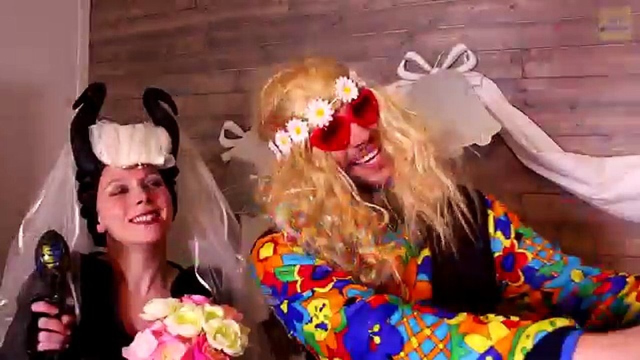 Spiderman Loses His Mask! w/ Frozen Elsa Pregnant, Pink Spidergirl vs maleficent! Funny Su