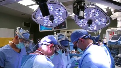 Un suicide raté, Andy se retrouve sans visage mais il a fini par être sauvé. C’est épouvantable !