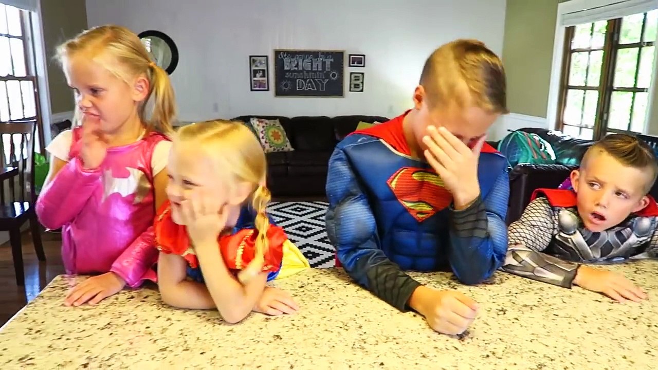 GIANT CHOCOLATE FOUNTAIN BATTLE! Spider-man vs FROZEN ELSA! Candy + Funny Surprise + EGG H