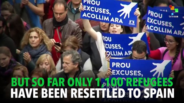 Tens of Thousands Attend Refugee March in Barcelona