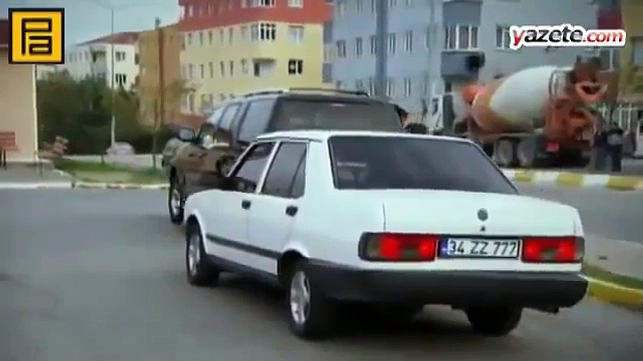 Kurtlar Vadisi Pusu , Zaza Dayı'nın ilk sahnesi   Zaza Dayı hapisten çıkıyor